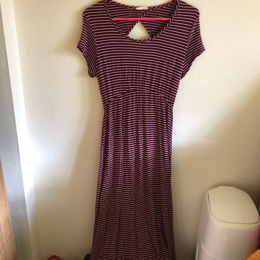 Maternity maxi dress